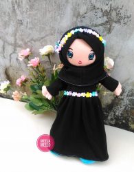 Boneka Eliza in Black