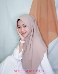 Khimar Inas in Light Mocca