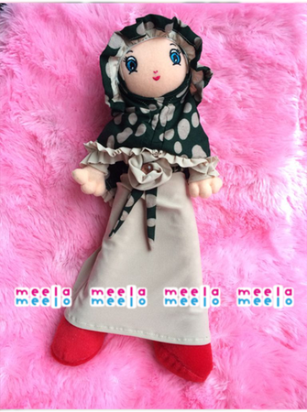Boneka Muslimah Meela Meelo Krem Bertopi fix